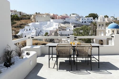 Acave Santorini Suites
