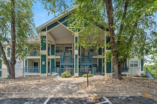 Swansons King Suite - 1.5 Miles From Branson