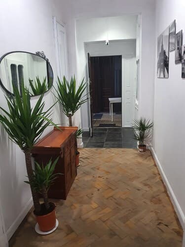 AMEN Aparthotel Curie 8