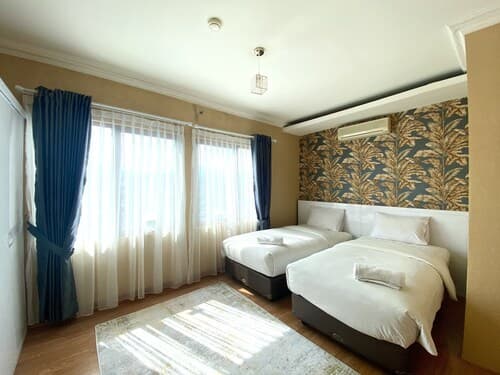 Cozy Furnished 3Br At Grand Setiabudi Apartment