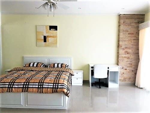 1-bed in View Talay 5D - Sleeps 2 - Close to Beach