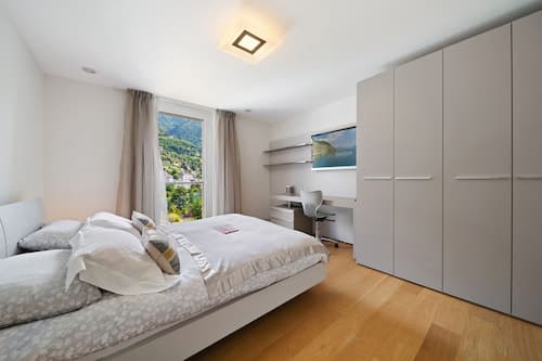 Montreux Panoramic Views 4BD Apartment