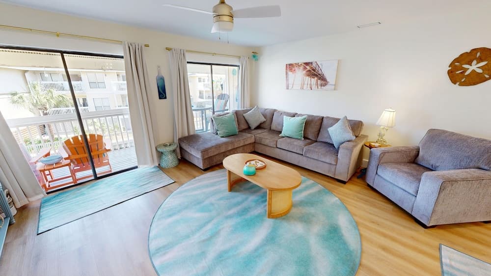 SPC3209 is an upstairs 2 BR with Canal Views by RedAwning