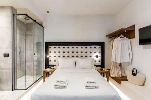 Amer Suites Fira