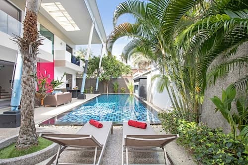 Chic and Modern 3BR Pool Villa Kloua