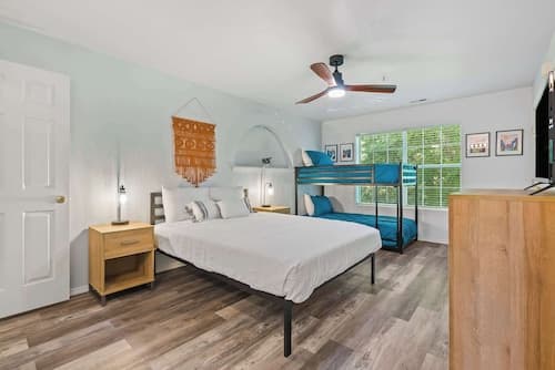 Spring Creek Escape - Balcony w/ Views