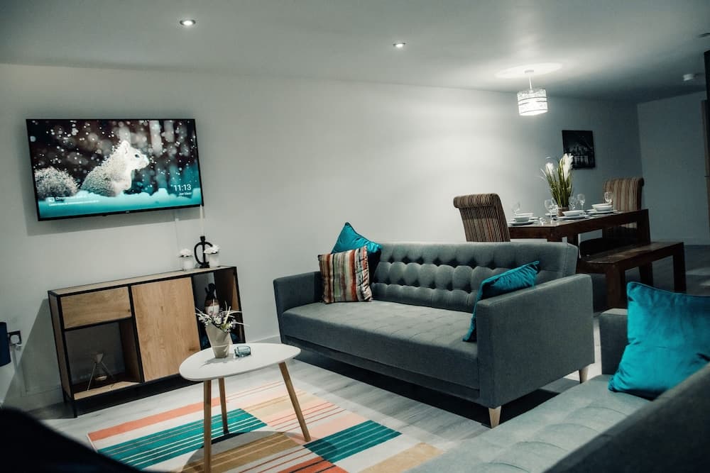 Bv Comfy Basement Apartment At Conditioning House
