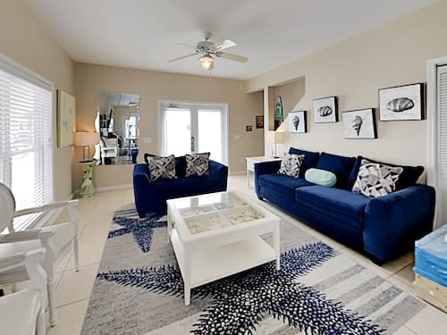 La Favorita by Southern Vacation Rentals