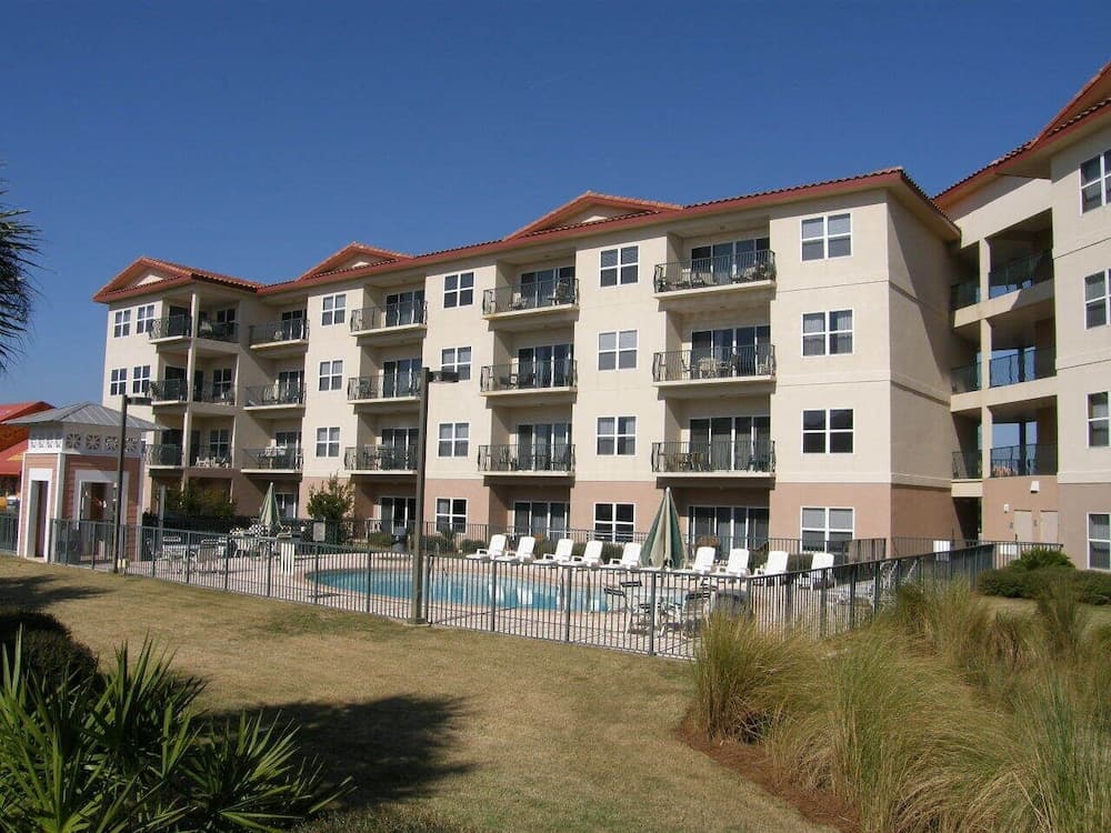 Emerald Waters by Southern Vacation Rentals