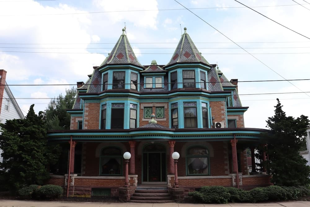 VAAST Bed & Breakfast