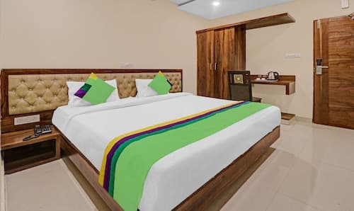 Treebo Krishnam Boutique