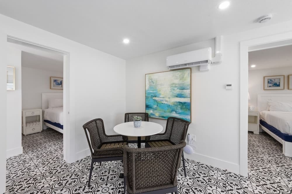 The Retreat at Anna Maria Island Inn