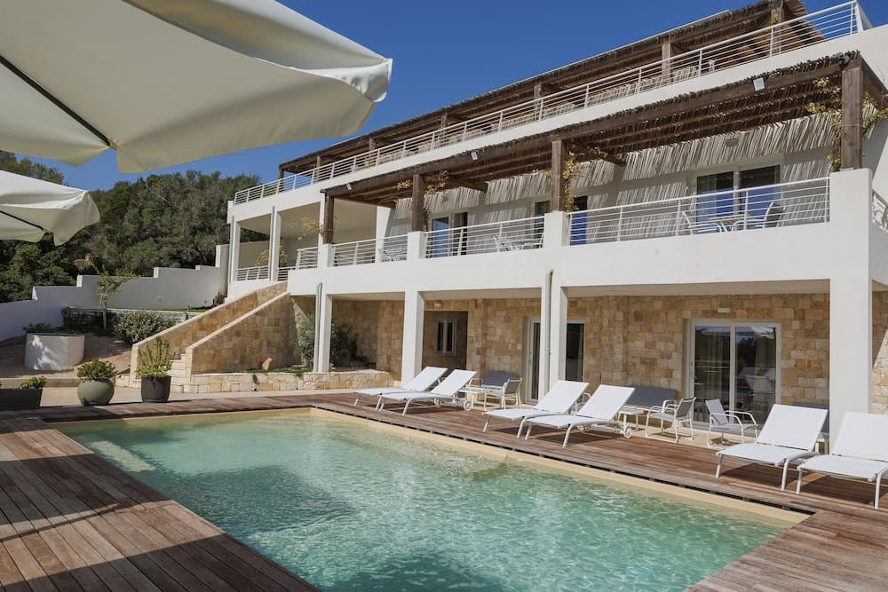 Mercury Beach Hotel