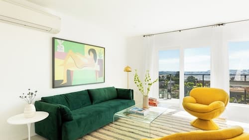 Avalon II by Avantstay Chic & Stylish San Diego Condo w/ Vibrant Interiors