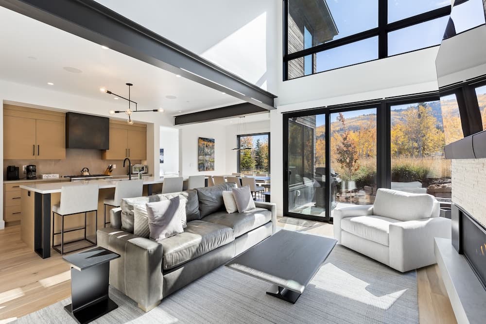 Modern Mountain Retreat