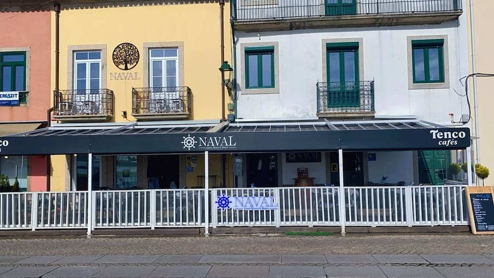 Naval Guest House & Bistrô