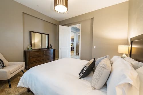 Pueblo Viejo by Avantstay Artsy Oasis w/ Pool, Rooftop & Games - Near Old Town
