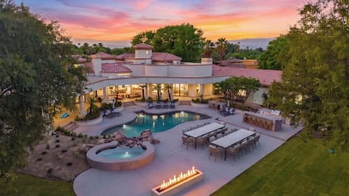 Villa Verbena by Avantstay Expansive Estate w/ B-ball Court, Pool/spa & Entertainer's Yard