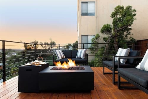 Avalon III by Avantstay Mins to Gaslamp, Zoo & Airport Beautiful Deck w/ BBQ