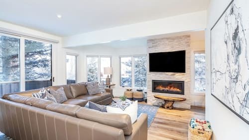 Manitou Riverhouse 115 by Avantstay Spacious Condo in the Centre of Telluride