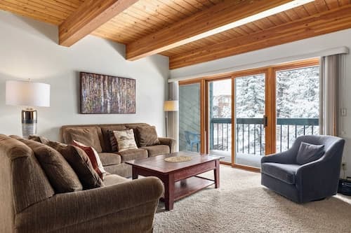 Riverside Condos A102 by Avantstay Condo Close To Downtown, Town Park & Ski Lift #8