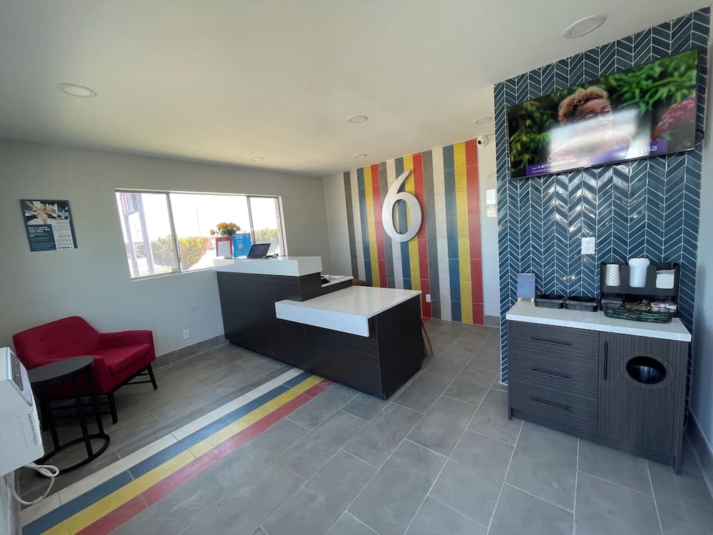 Motel 6 Artesia, NM