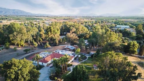 Private Temecula Wine Country Estate With Pool, Hot Tub, Mini Golf & Stunning Patio