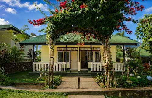 Lembah Rinjani Villa & Resto Syariah by ecommerceloka