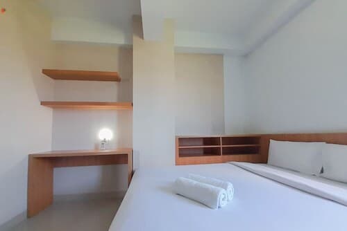 Comfort And Minimalist 1Br At Student Castle Yogyakarta Apartment