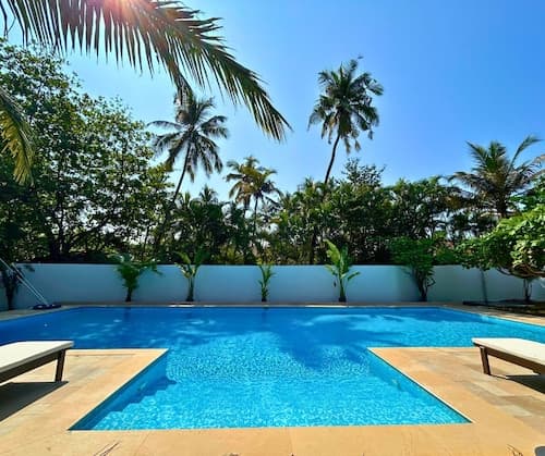 Jungle Hut- Annabelles Beach Apartments at Bernard Simao Calangute
