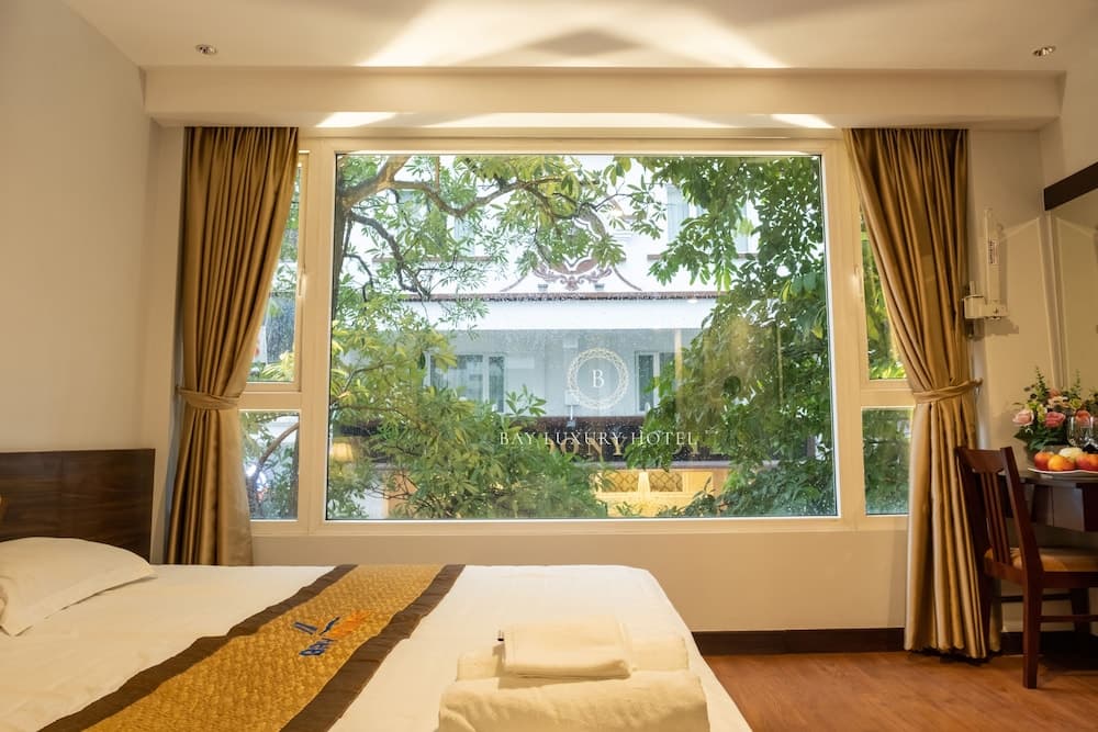 Bay Luxury Hotel & Spa - No 9 Nguyen Truong To, Ha Noi