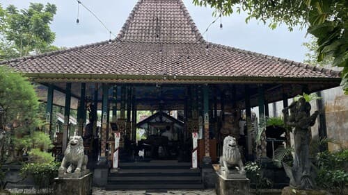 Omah Eling Medang Kamulan Borobudur
