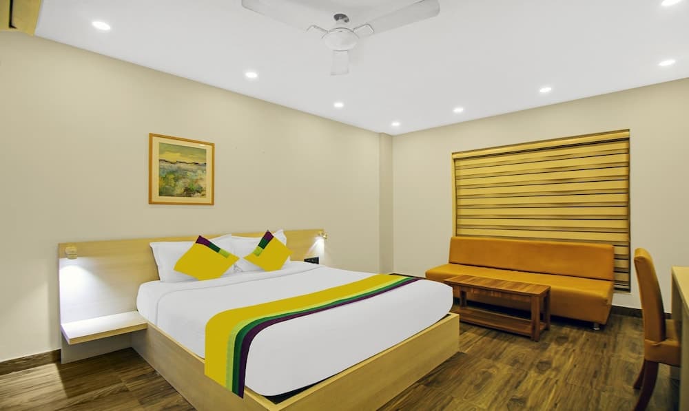 Itsy Hotels Transit Express