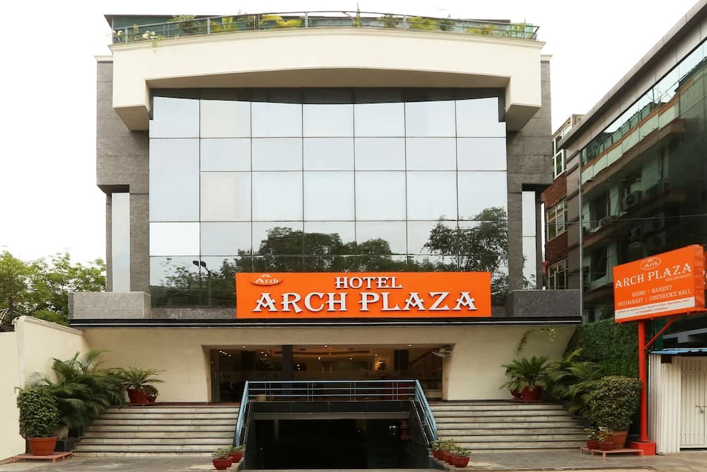 Arch Plaza - Near Yashobhoomi Convention Centre Dwarka