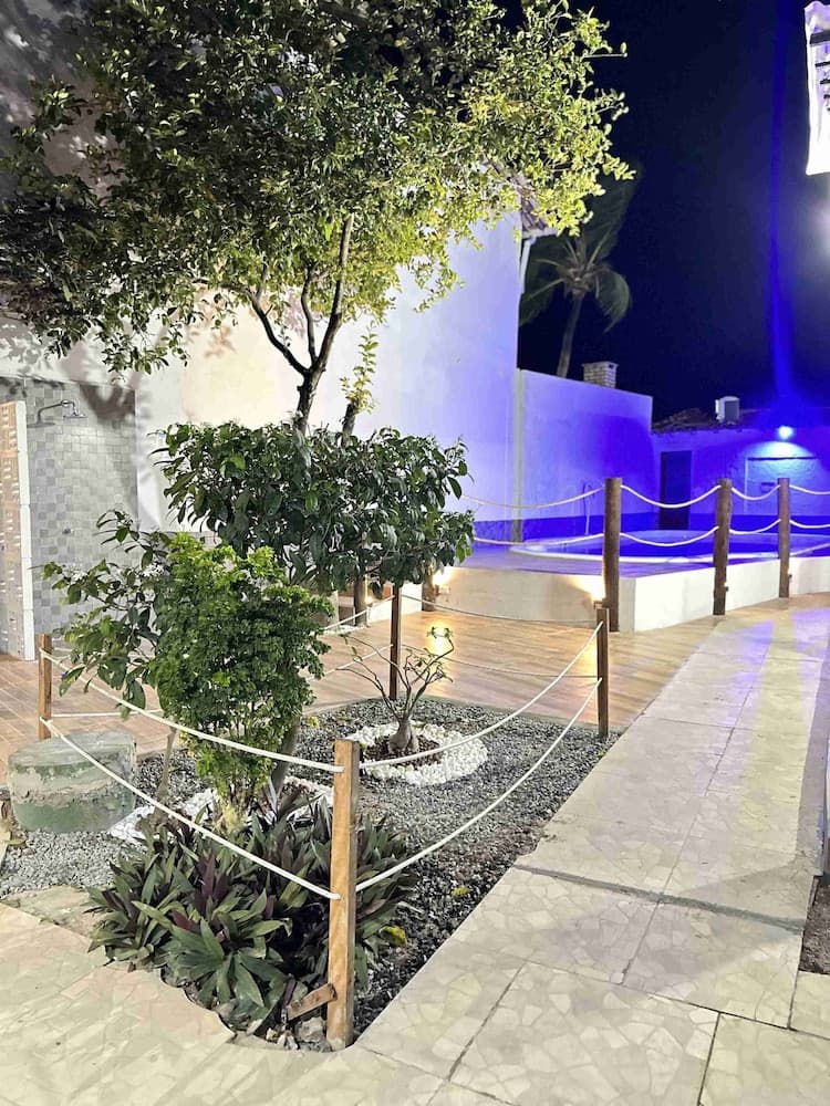 MARUJO HOTEL