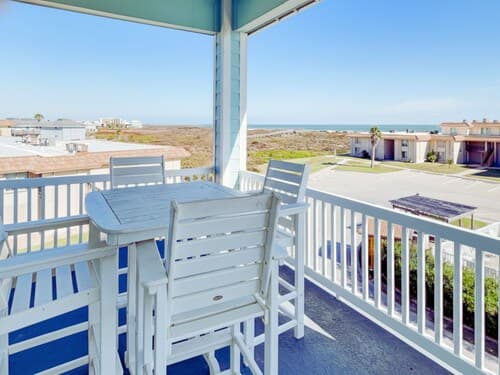Turtle Paradise by Silver Sands Vacation Rentals