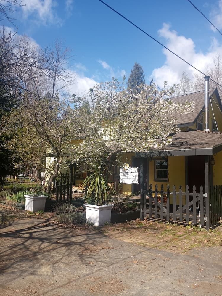 Bigfoot RV & Cabins Park