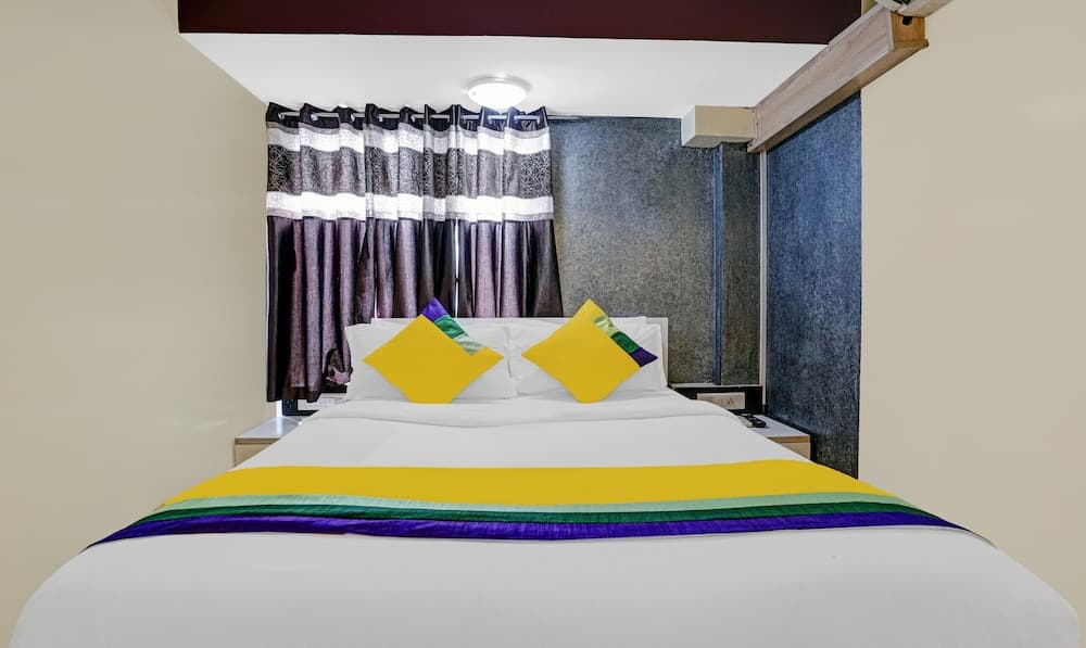 Hotel Amber Corp Inn