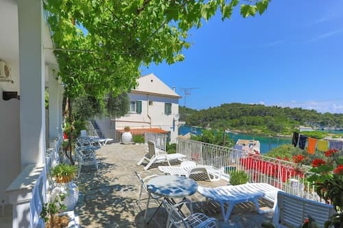 Faros Epta in Gaios With 1 Bedrooms and 1 Bathrooms