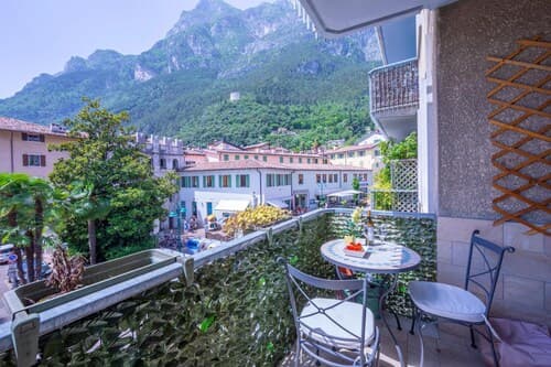 Riva Dante Apartment