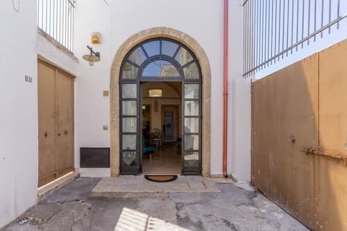 3080 Casetta Vico Carducci by Barbarhouse