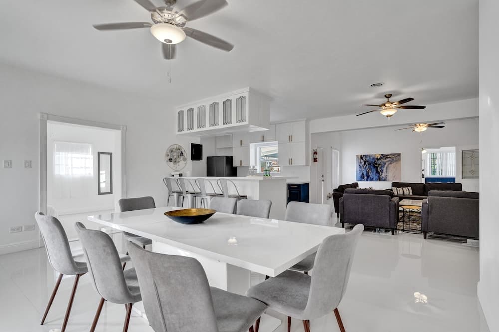 La Serre Miami Home & Private Pool Near Aventura Mall