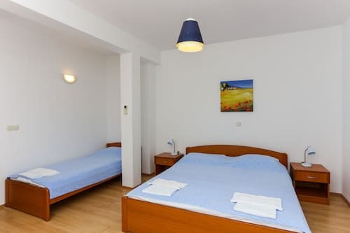 Apartments Posta