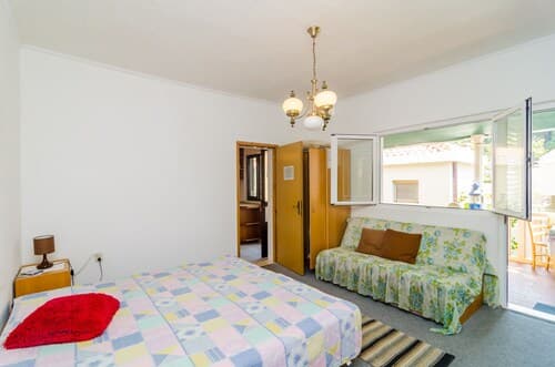Apartments Villa Molunat 1