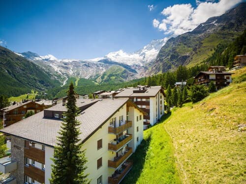 Impeccable 3-bed Duplex Penthouse in Saas-fee