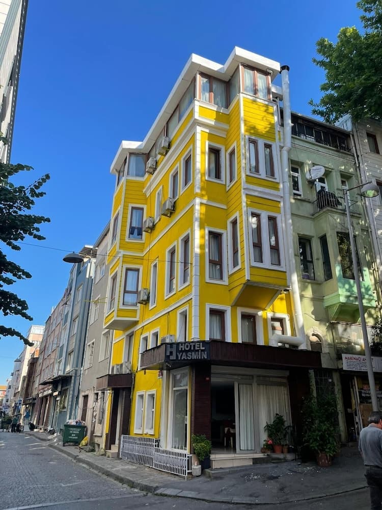 Yasmin hotel