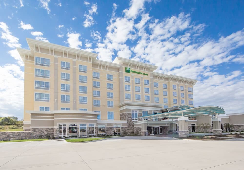 Holiday Inn Hotel & Suites Davenport by IHG