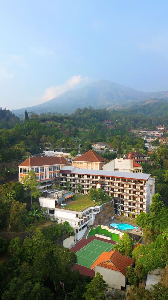Royal Tretes View Hotel & Convention