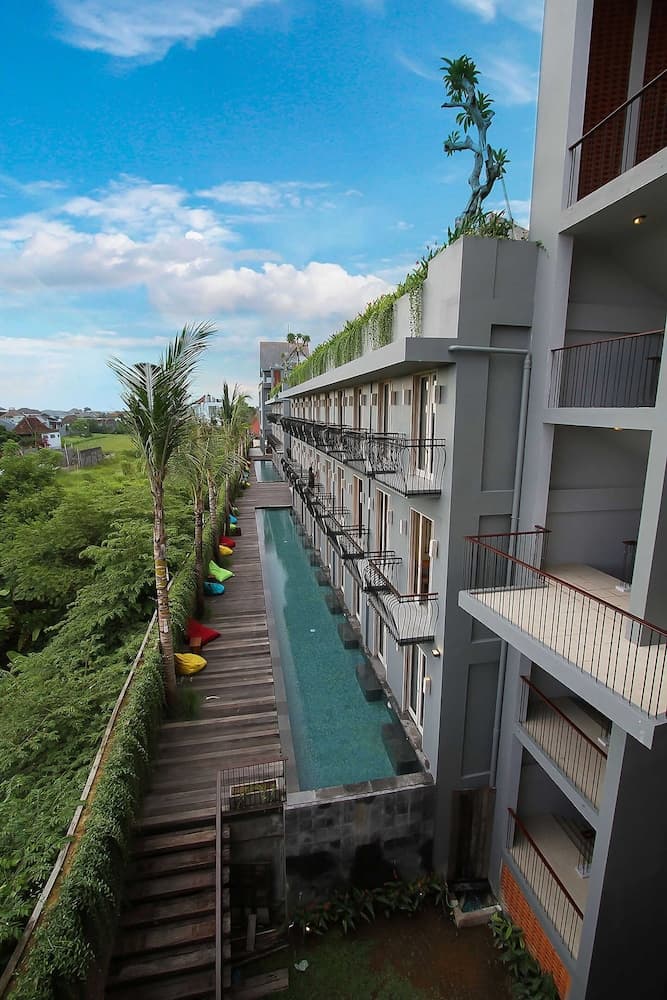 FRii Bali Echo Beach