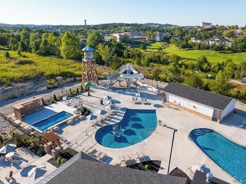 Grand Crowne Resort